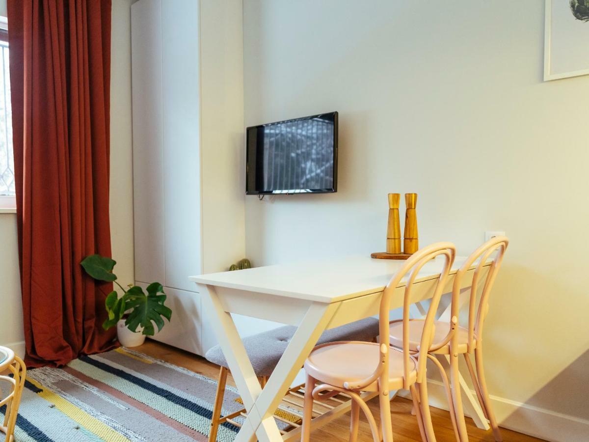 Boutique Luxury Flats - La Maison Du Petit Paris Букурещ Екстериор снимка