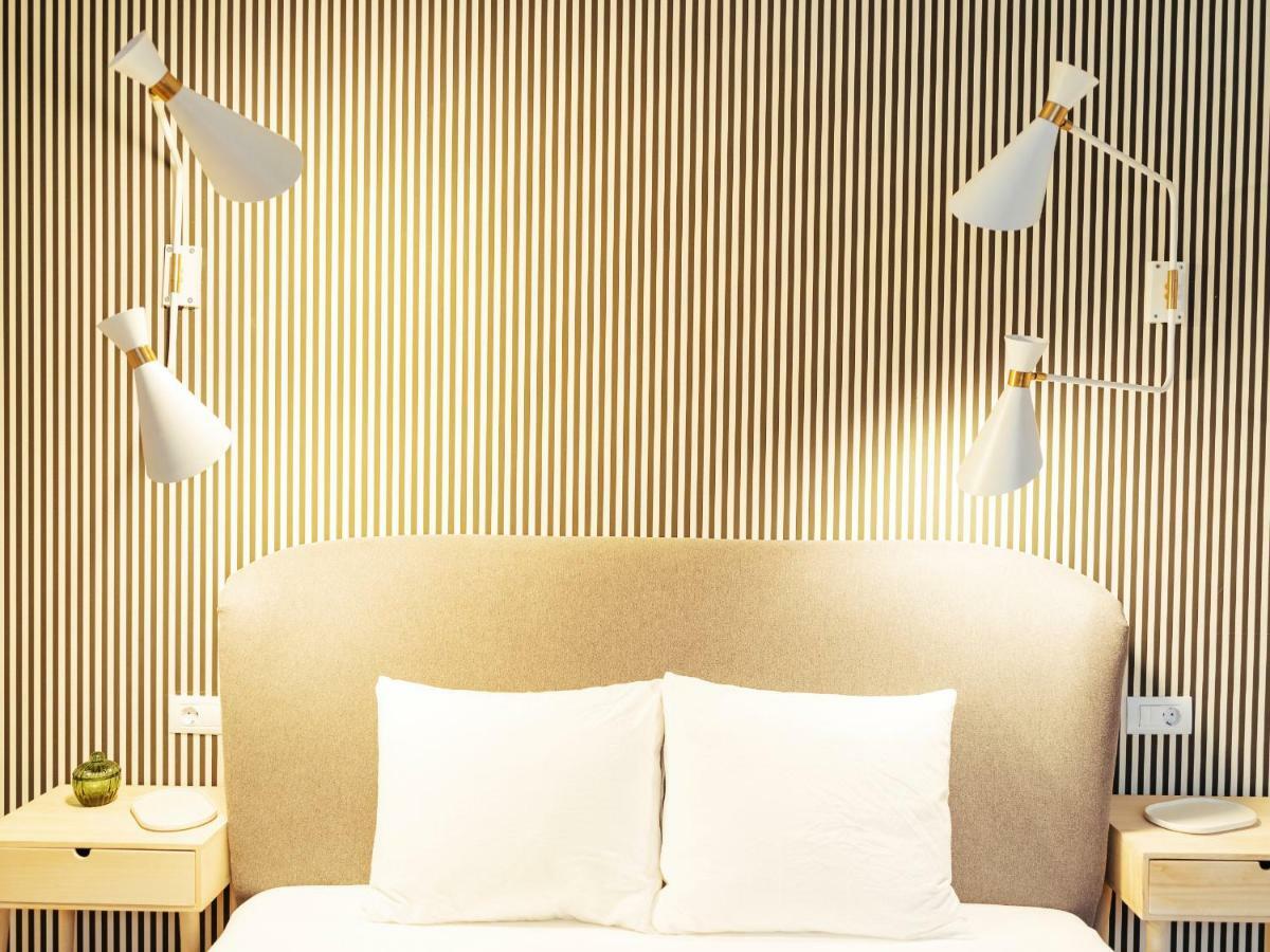 Boutique Luxury Flats - La Maison Du Petit Paris Букурещ Екстериор снимка