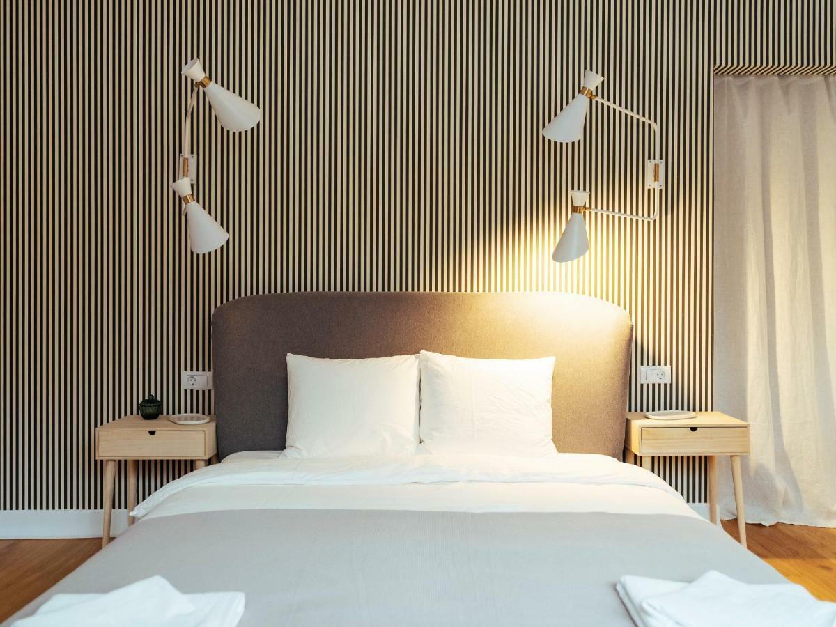 Boutique Luxury Flats - La Maison Du Petit Paris Букурещ Екстериор снимка